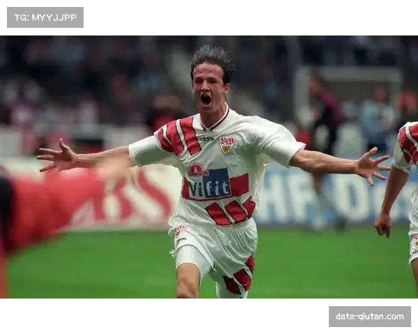 斯图加特主帅盛赞对手防守稳固称其阵型紧凑令球队进攻受阻